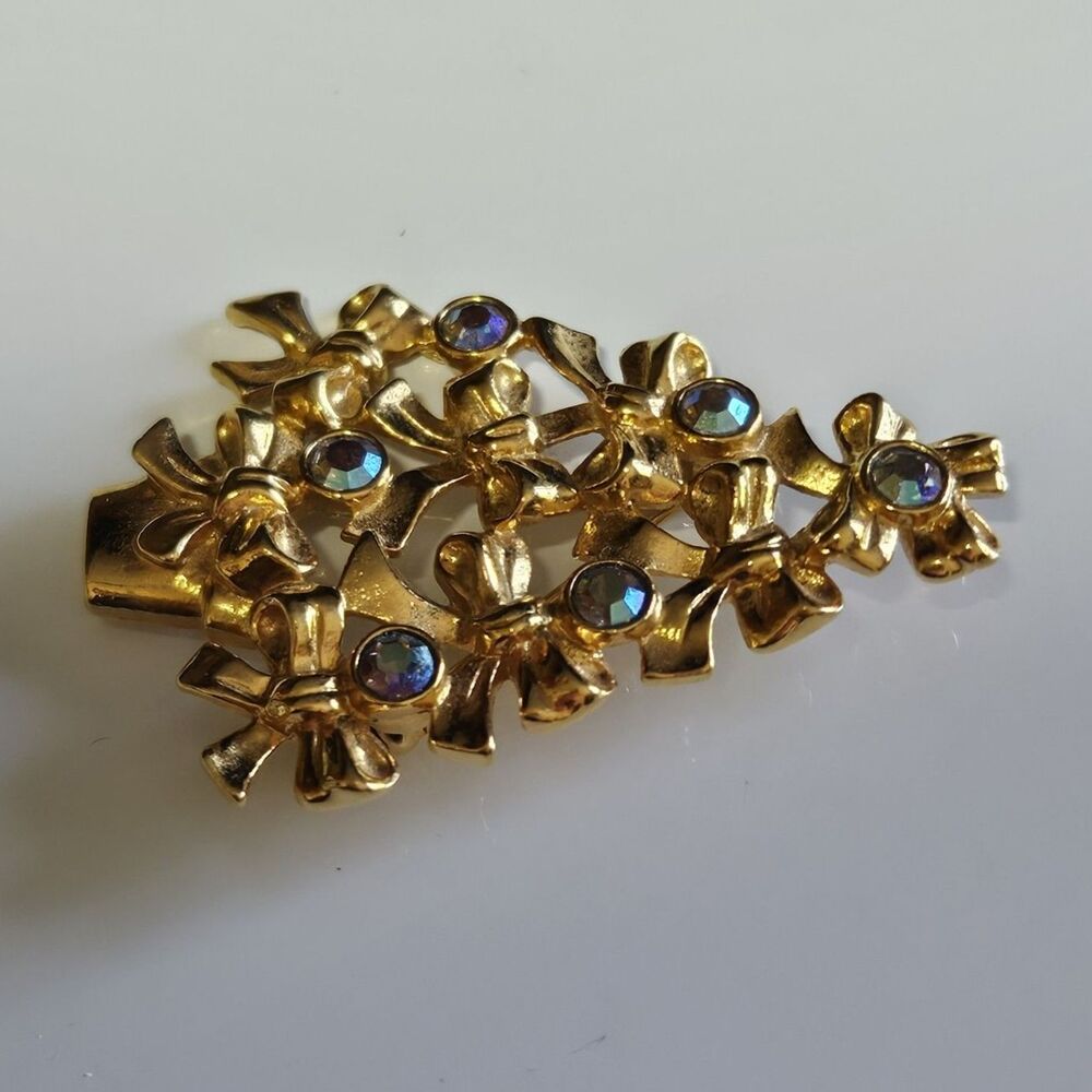 Vintage Avon Christmas Tree Bow Brooch Blue AB Rhinestones Gold Tone Pin - Picture 10 of 10